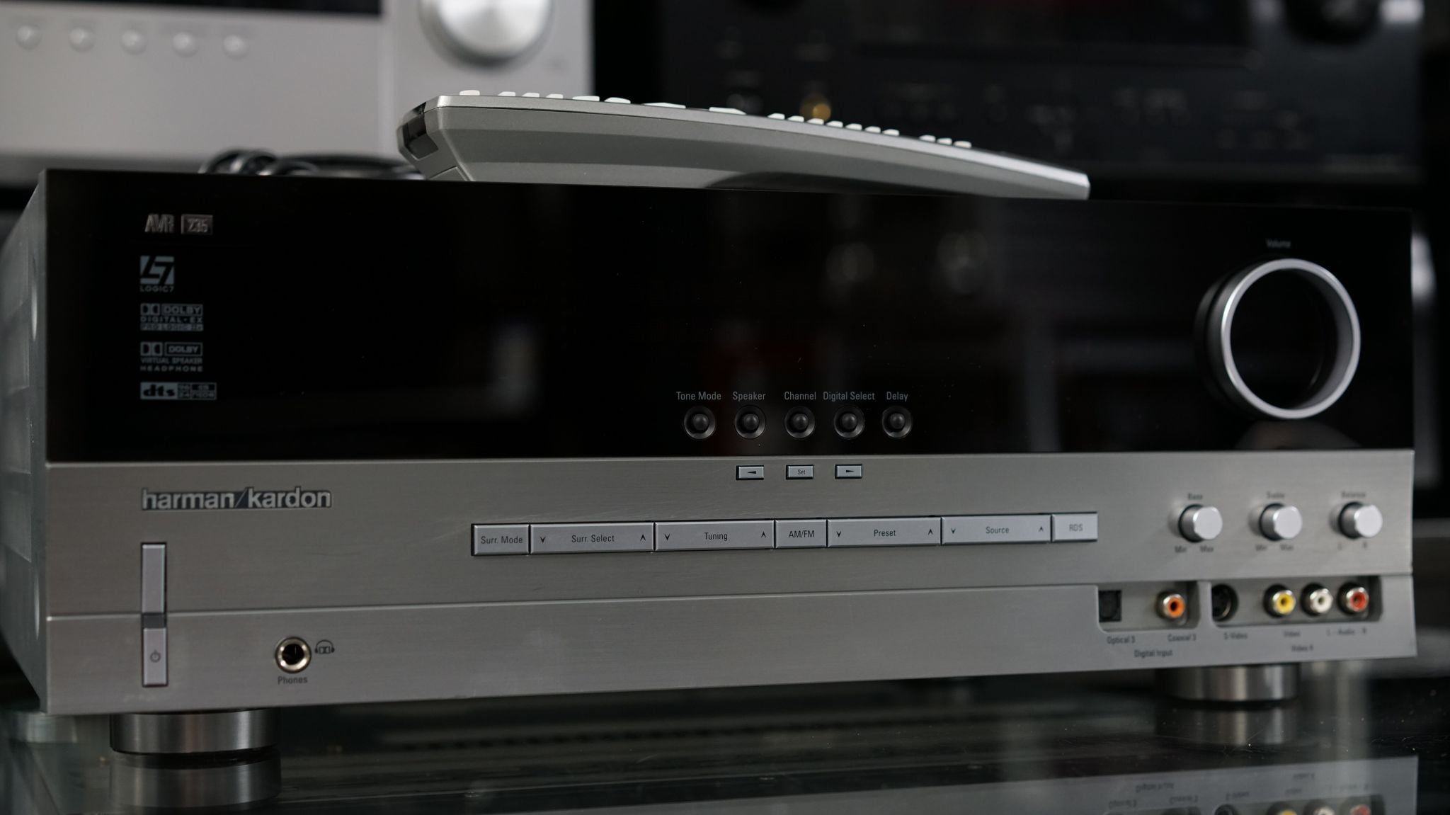 (Myyty) Harman Kardon AVR235 5.1 viritinvahvistin Audio & HiFi TV